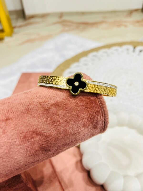 Anti tarnish Bangle